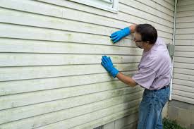 Siding Removal and Disposal in La Grange, TX